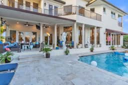 FTL lux Mansion - Pool - Close to beach.