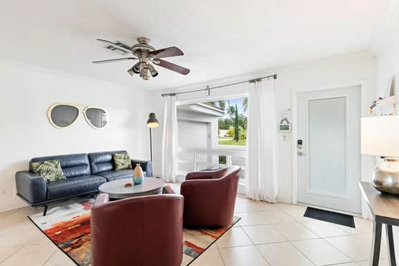 10min to Lauderdale Beach Wilton Manor - 3/2 +pool